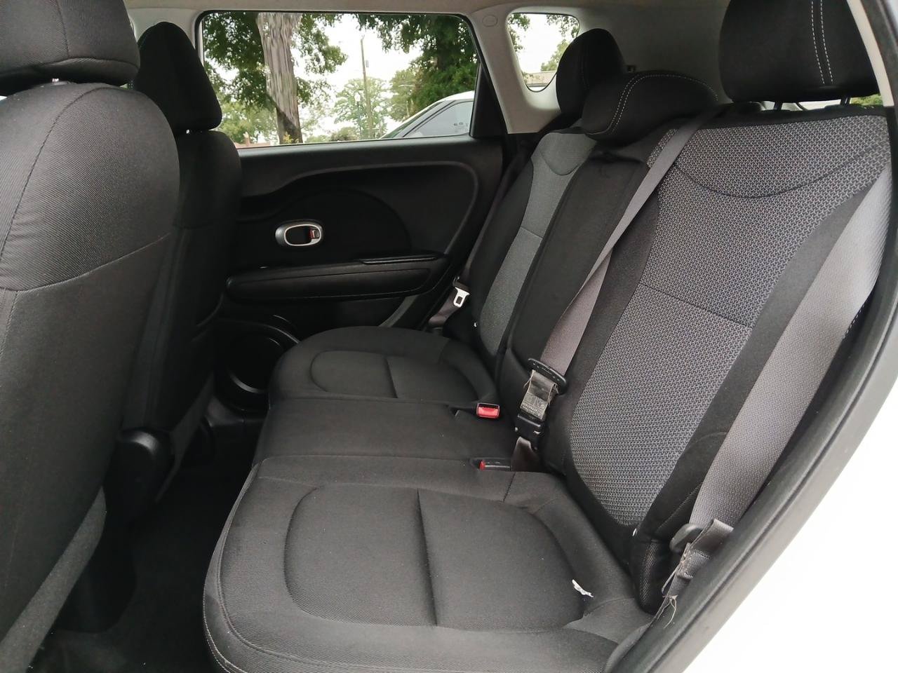 Used 2019 Kia Soul + FWD image 10