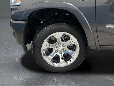 New 2026 RAM 1500 4x4 Crew Cab image 38