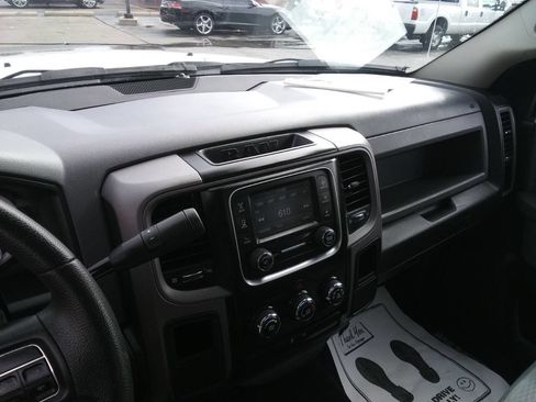 Used 2018 RAM 2500 Tradesman w/ Chrome Appearance Group image 26