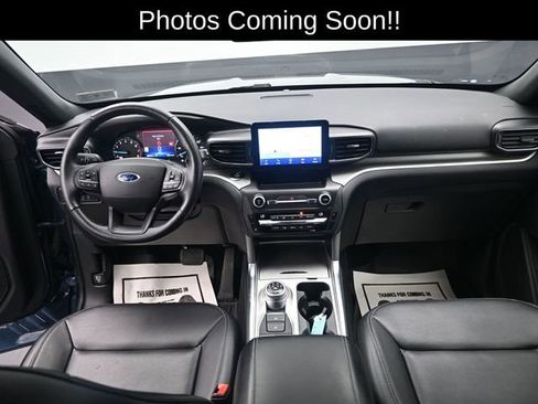 Used 2020 Ford Explorer XLT w/ Equipment Group 202A image 9