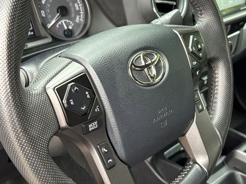 Used 2023 Toyota Tacoma TRD Off-Road w/ Technology Package AWD/4WD image 29