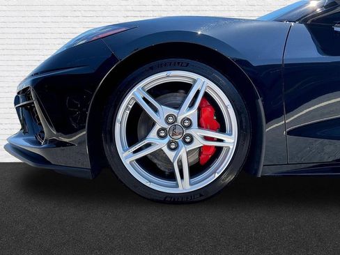 Used 2021 Chevrolet Corvette Stingray Premium Cpe w/ Z51 Performance Package RWD image 27