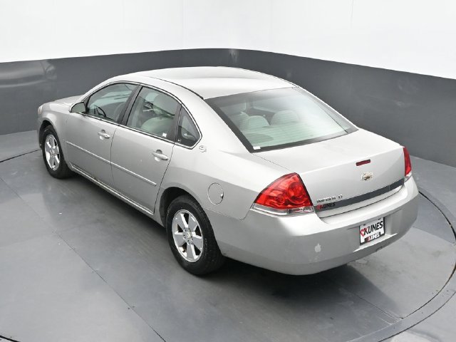 Used 2008 Chevrolet Impala LT FWD image 35