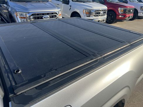 Used 2022 Toyota Tacoma SR image 3