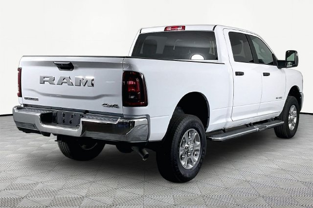Used 2026 RAM 2500 Big Horn AWD/4WD image 6