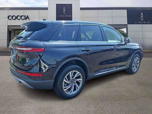 Used 2023 Lincoln Corsair AWD w/ Equipment Group 101A image 4