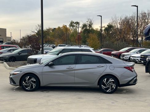 Certified 2025 Hyundai Elantra Sport image 6
