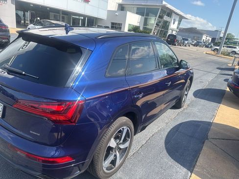 Used 2023 Audi Q5 2.0T Premium Plus w/ Premium Plus Package AWD/4WD image 3