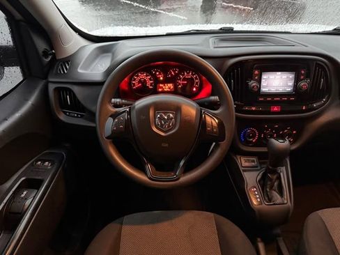 Used 2018 RAM ProMaster City Tradesman image 17