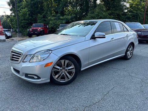 Used 2010 Mercedes-Benz E 550 Sedan image 1