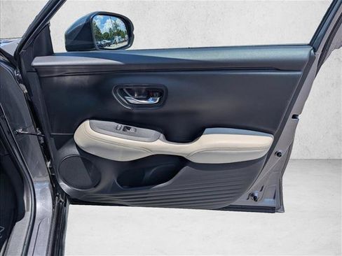 Used 2024 Honda HR-V EX-L image 26