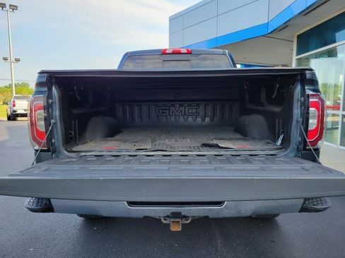 Used 2017 GMC Sierra 1500 SLT AWD/4WD image 9