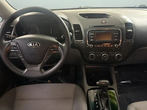 Used 2018 Kia Forte LX FWD image 11