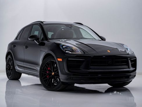 Certified 2023 Porsche Macan GTS image 8