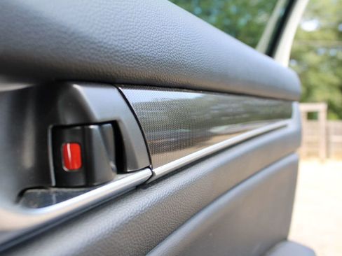 Used 2019 Honda Accord Sport image 36