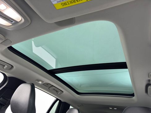 Used 2023 Volvo XC90 T8 Plus image 12