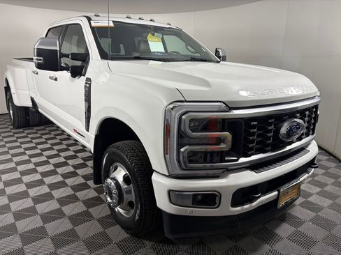 Certified 2026 Ford F350 Platinum w/ Platinum Plus Package image 1