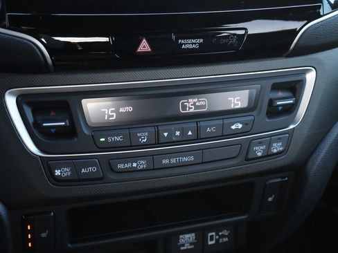 Certified 2022 Honda Passport TrailSport image 23