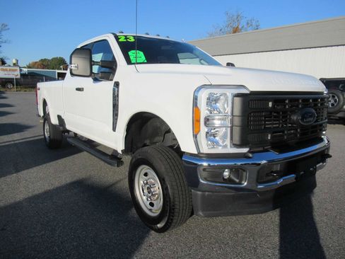 Used 2023 Ford F250 XL w/ XL Chrome Package image 3