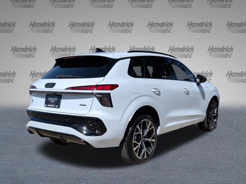 New 2026 Audi Q3 quattro 2.0T AWD/4WD image 6