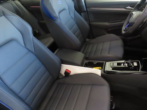 New 2026 Volkswagen Golf image 28