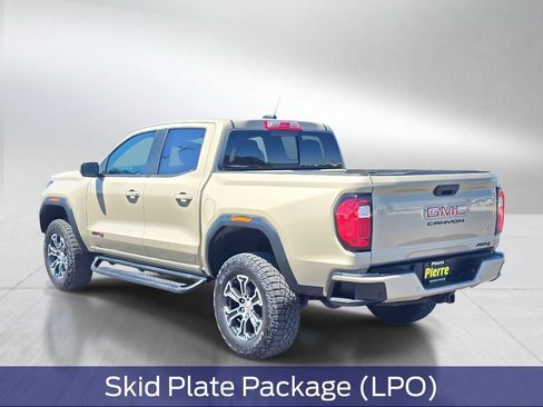 Used 2024 GMC Canyon AT4 w/ LPO, Off Road Lift Package AWD/4WD image 4