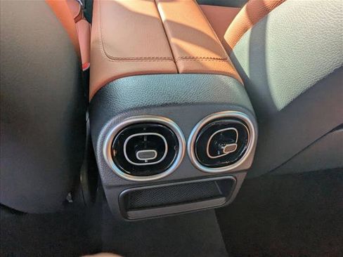 Certified 2025 Mercedes-Benz C 300 Sedan image 17