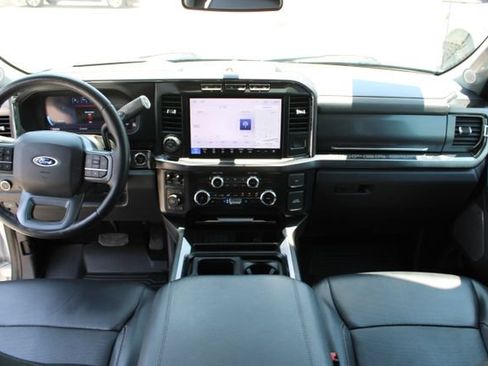 Used 2023 Ford F250 Lariat w/ Lariat Ultimate Package AWD/4WD image 18