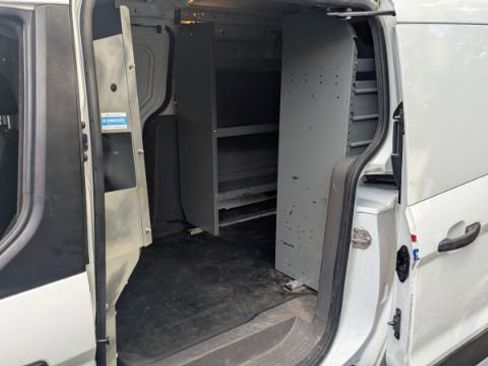 Used 2020 Ford Transit Connect XLT image 17
