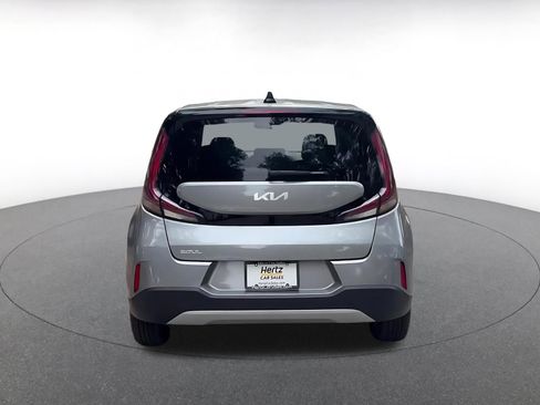 Used 2025 Kia Soul LX w/ LX Technology Package FWD image 12