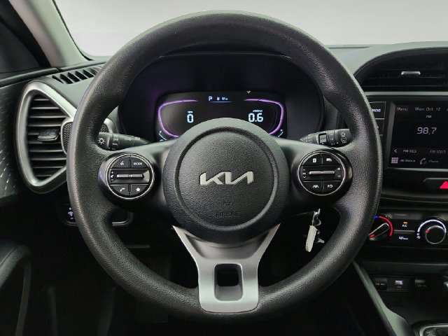 Used 2024 Kia Soul LX w/ Option Group 015 FWD image 13