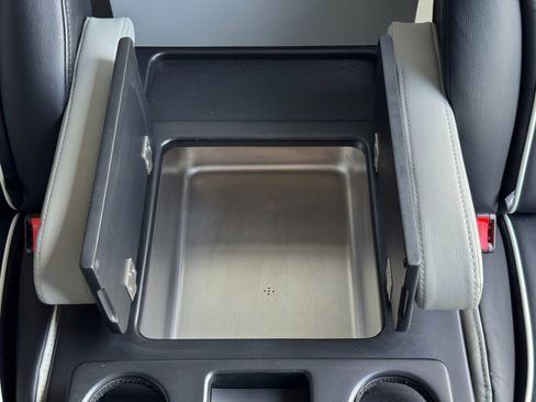 Used 2023 Mercedes-Benz Sprinter 3500 image 49