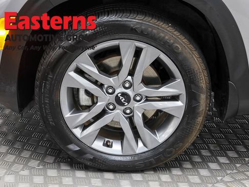 Used 2023 Kia Seltos LX image 31