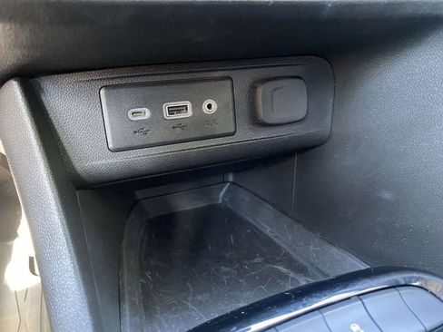 Used 2020 Buick Encore GX Essence FWD image 27