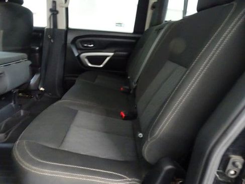 Used 2017 Nissan Titan SV AWD/4WD image 3