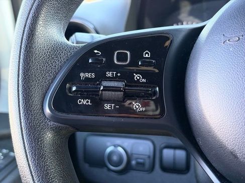 Used 2019 Mercedes-Benz Sprinter 2500 image 13