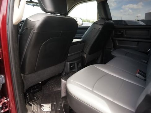 Used 2020 RAM 2500 Tradesman w/ Chrome Appearance Group AWD/4WD image 11
