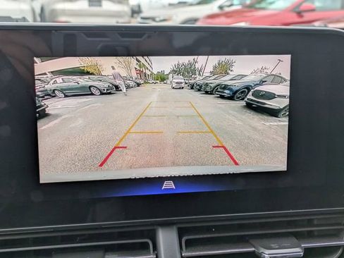 Used 2024 Chevrolet Trax RS image 17