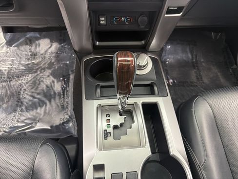 Used 2019 Toyota 4Runner Limited AWD/4WD image 15