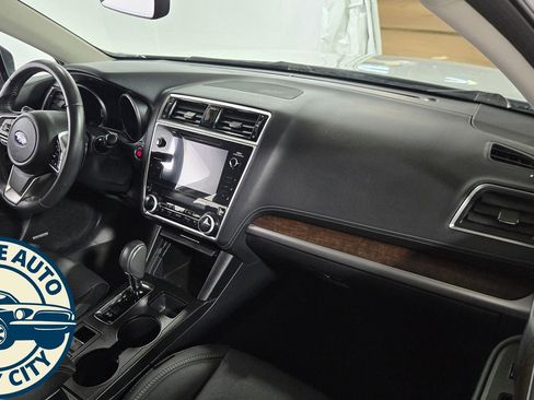 Used 2019 Subaru Outback 2.5i Limited image 38