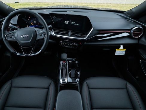New 2026 Chevrolet Trax RS image 12
