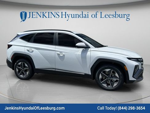 New 2026 Hyundai Tucson SEL FWD image 2