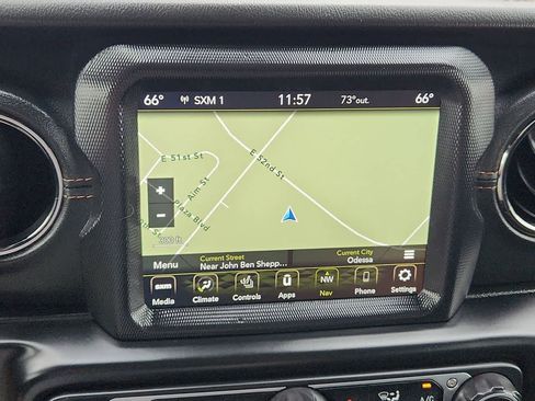 Used 2020 Jeep Wrangler Unlimited Sahara image 24