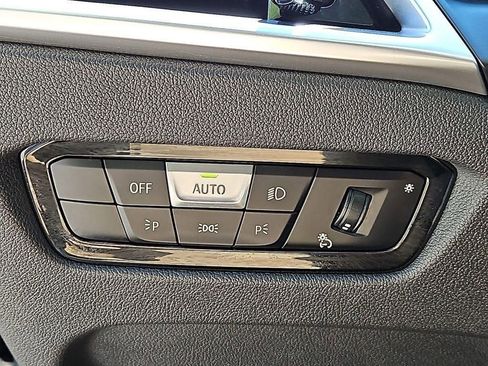 Used 2025 BMW i4 xDrive40i image 25