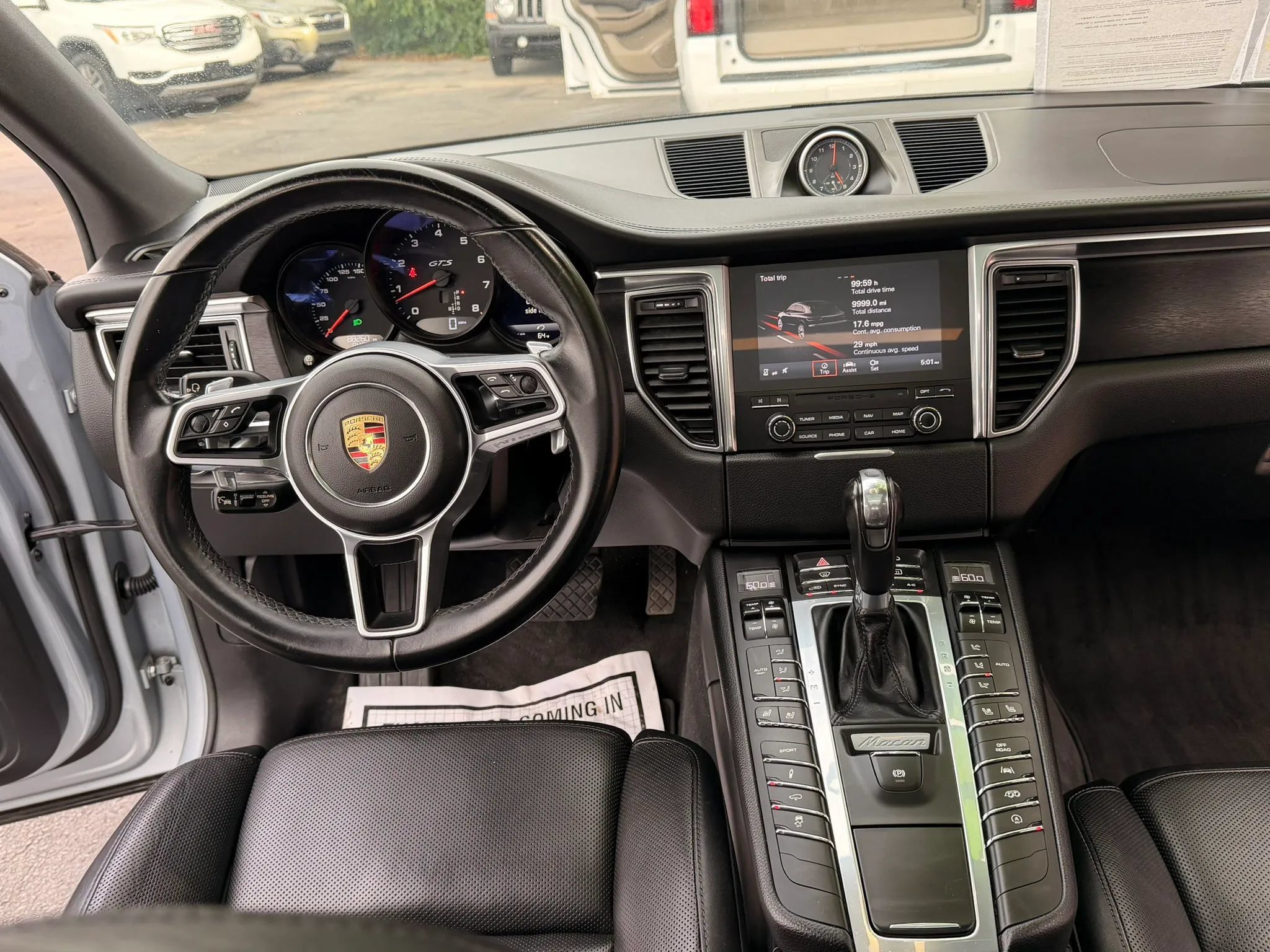 Used 2018 Porsche Macan GTS w/ Premium Package Plus AWD/4WD image 19