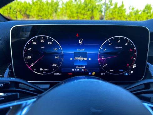 Used 2025 Mercedes-Benz GLC 300 image 21