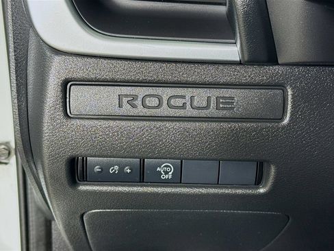 Used 2023 Nissan Rogue S AWD/4WD image 12