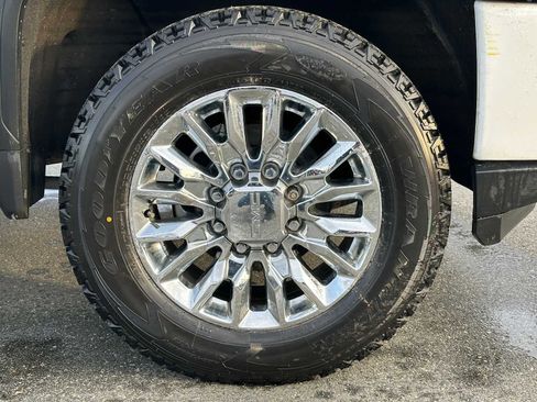 Used 2022 GMC Sierra 2500 Denali image 9