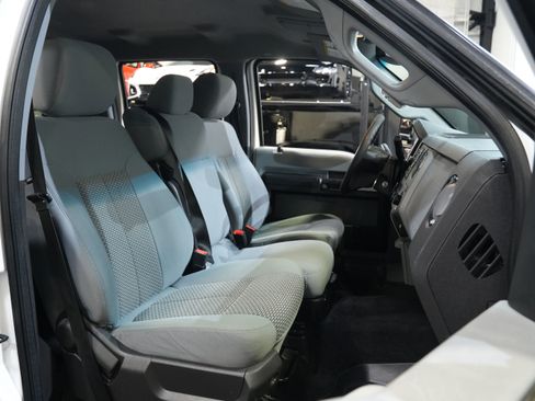 Used 2015 Ford F250 XLT w/ XLT Value Package image 32