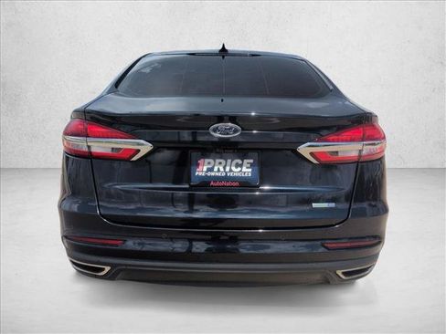 Used 2020 Ford Fusion SE AWD/4WD image 7